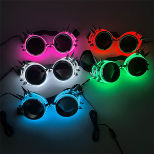 Lunettes Cyberpunk Clignotantes en Gros, Style Industriel Rétro avec Rivets, en Plastique Écologique, Lunettes LED pour Mariages et Fêtes - Product Image 6