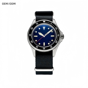 Мужские механические часы с нейлоновым ремешком, 39 мм - Product Image 2