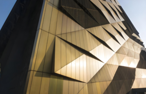 Façade de bâtiment en panneaux d'aluminium 3D sur mesure, façade extérieure en aluminium, mur-rideau, design moderne, façades modulaires pour hôtel - Product Image 2