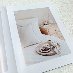 Livre à couverture souple avec reliure agrafée, impression offset et papier d'art, avec plastification, pour usage publicitaire - Product Image 6