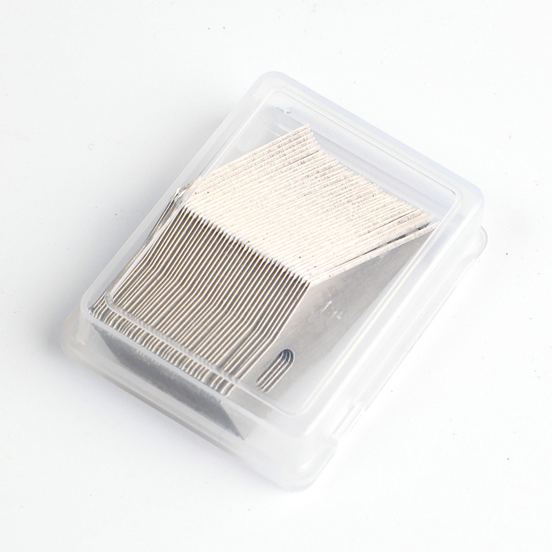 40 No. 11 blades [boxed]