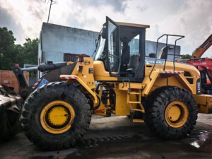 Cargadora de Ruedas Volvo L120H Económica en Buen Estado a la Venta, Cargadora Volvo L220G L120 L105 Suecia Hidráulica de Segunda Mano - Product Image 5