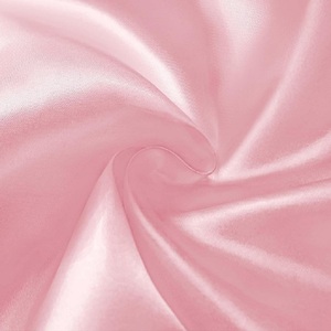 Moderne vierkante polyester satijnen servetten - wegwerpbaar, geëmbossed, voor bruiloftfavoren & tafeldecoratie voor gasten thuis - Product Image 5
