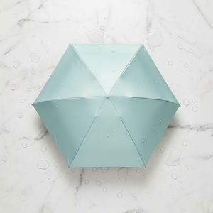 Parapluie coupe-vent de luxe personnalisé de haute qualité au design populaire pour couple - Product Image 2