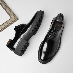 Chaussures en cuir élégantes pour hommes, décontractées et formelles, en cuir de vache véritable, surface vernie brillante, mocassins - Product Image 1