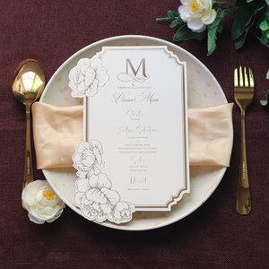 Cartes <span class=keywords><strong>de</strong></span> menu élégantes en papier <span class=keywords><strong>de</strong></span> forme irrégulière avec bordure florale et estampage à chaud doré, <span class=keywords><strong>texte</strong></span> personnalisé pour <span class=keywords><strong>mariage</strong></span>, fête ou événement - Product Image 1
