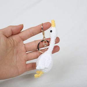 Porte-clés amusant en crochet en laine douce, animal mignon, oie blanche amigurumi, jouet tricoté pour couples, pendentif - Product Image 5