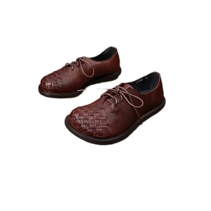 Chaussures tricotées rétro pour femmes, nouveau style 2026, semelle en cuir souple, chaussures simples, décontractées et confortables pour mères - Product Image 5