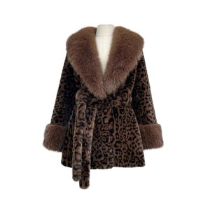 Cappotto Invernale 2025 Caldo e Impermeabile con Motivo Leopardato, Elegante Trench Lungo in Pelliccia di Visone per Donne - Product Image 1