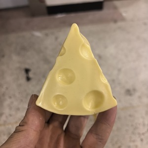 Nuevo Juguete Antiestrés de Queso para Apretar y Moldear, Aliviador de Estrés Realista con Forma de Queso, Pequeño Regalo Creativo para Estudiantes - Product Image 2