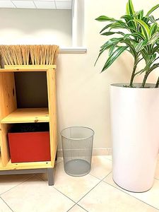 Tempat Sampah Ramah Lingkungan Berbentuk Bulat Kecil untuk Rumah dan Kantor Tanpa Tutup Hitam/Perak 9L untuk Kamar Mandi - Product Image 5