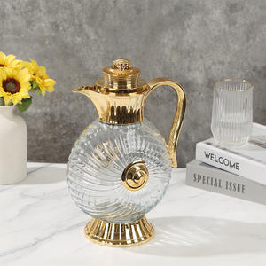 Carafe à eau froide de style moyen-oriental, carafe en verre cristal arabe, carafe à eau décorée de motifs de luxe léger pour hôtel de Dubaï - Product Image 3