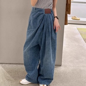 Pantalon en jean plissé ample à jambes larges pour femme – Tendance - Product Image 1