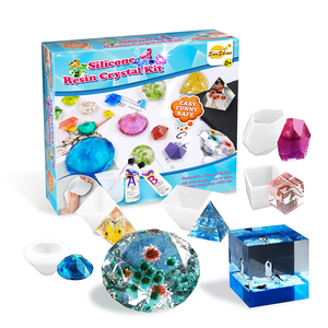 Kit de Inicio para Hacer Joyería de Resina de Silicona Personalizada con Moldes de Cristal y Flores Secas - Product Image 1