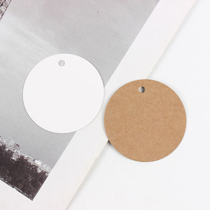 300 GSM etiqueta colgante en blanco Tarjeta de papel Kraft para ropa etiquetas de ropa diseño libre Logotipo de etiqueta de moda - Product Image 6