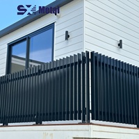 Modern roestbestendig tuinhek van aluminiumlegering, verticale lamellen, 1,8 meter hoog, gepoedercoat, esthetisch aantrekkelijk