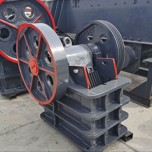 Concasseur à mâchoires diesel compact pour l'exploitation minière et la concassage de pierres dans les carrières - Product Image 4
