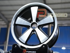 Roues monoblocs personnalisées Roues forgées Style rétro pour <span class=keywords><strong>Porsche</strong></span> <span class=keywords><strong>911</strong></span> Turbo S GTS 992.2 718 Cayman Cayenne Taycan Carrera - Product Image 2