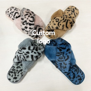 <span class=keywords><strong>Pantofole</strong></span> da <span class=keywords><strong>Donna</strong></span> Calde e Morbide con Stampa Leopardata, Ideali per l'Autunno e l'Inverno, per Uso Interno in Camera da Letto - Product Image 6