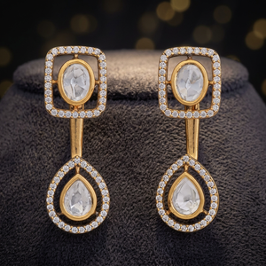Boucles d'oreilles pendantes en alliage de zinc, cristal et strass pour femme, style Kundan, charme intemporel pour mariage - Product Image 2