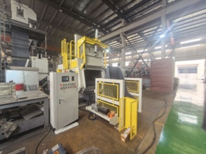 Machine de sablage à bande tournante à chargement et déchargement automatiques Q3210, Abrateur - Product Image 2