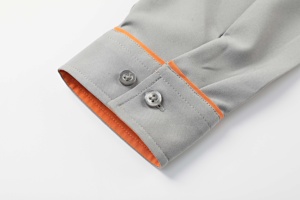 Chemise <span class=keywords><strong>de</strong></span> <span class=keywords><strong>travail</strong></span> pour <span class=keywords><strong>homme</strong></span> à séchage rapide, design double couche, logo brodé exquis, orange et gris, patchwork bicolore, manches longues - Product Image 5