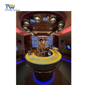 Il bellissimo bancone da bar personalizzato ricorda il bar della lounge di prima classe dell'aereo - Product Image 1
