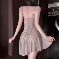 Vente chaude Pyjama à bretelles pour femmes Robe de nuit érotique pour couple Robe de nuit de lune de miel Lingerie noire transparente Robe de nuit sexy pour femmes
