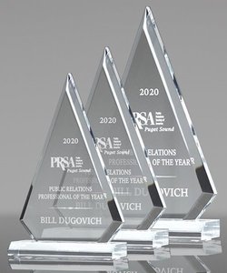 Premio diamante acrilico smussato trasparente piramide di Lucite Skyline selezione Verse Pre-scritta trofeo inciso per lavoro di squadra aziendale