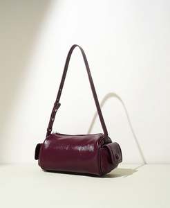 复古油蜡皮革新款女包利基邮递员包高级纹理单肩斜挎包 - Product Image 4