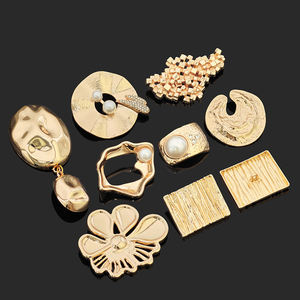 Botones de costura personalizados de Button Factory, botones irregulares para ropa, concha, estrella de mar, forma especial, botones de metal de aleación de zinc con vástago para tela. - Product Image 1