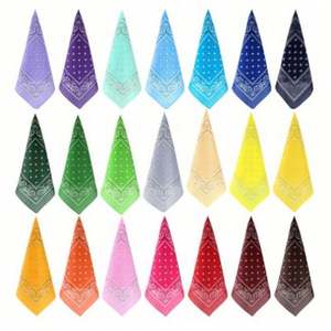 Vente en gros de foulards carrés à motif paisley rouge, bandana imprimé sur mesure - Product Image 3