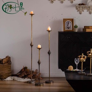 เชิงเทียนโลหะสไตล์ตะวันออกกลาง ทนทาน เหมาะสำหรับตกแต่งบ้าน ห้องนั่งเล่น ห้องรับประทานอาหาร คาเฟ่ และเกสต์เฮาส์ - Product Image 1