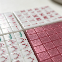 Ensemble de Mahjong en cristal rose moderne de luxe, design sur le thème de Noël - Tuiles en acrylique de qualité supérieure pour 2 à 4 joueurs, cadeaux de Noël, jeux de fête