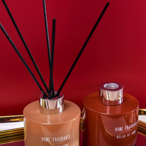 Caja de regalo Fragancia para el hogar Botella de vidrio de lujo Juego de difusor de caña con palo para el día de San Valentín Mujeres Presentes - Product Image 4