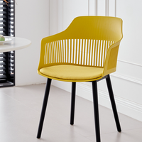 Chaises de salle à manger en plastique PP épais pour la maison, le bureau, la salle à manger, design moderne pour les salons de thé et les pâtisseries, chaises avec dossier, petits tabourets