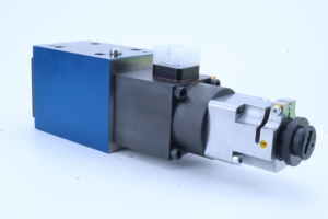 Válvula Solenoide para Circuitos de Control Hidráulico Industrial 4WRP-10-EB41S-1X/G24Z4/M, Válvulas Hidráulicas 4WRPE 10 E1-90SJ-2X/G24KOA1M - Product Image 2