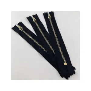 उच्च गुणवत्ता वाले काले रंग निकल मुक्त सिलाई कपड़े सामान तांबे जिपर