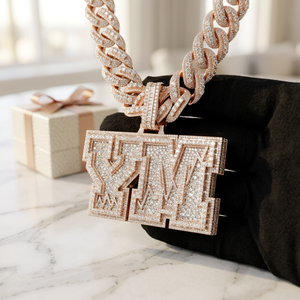 Breloque Lettre Alphabet en Diamant Véritable Or Massif Bijoux Fins Personnalisés Diamant Naturel Breloque Initiale de Luxe en Or pour Homme - Product Image 1