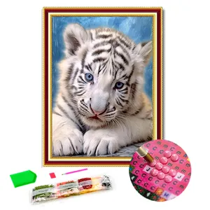 Modern Style Tiger Baby DIY Crystal Diamond Painting 5D Rhinestone Art Painting Animal Series Home Decor Luxury Kits