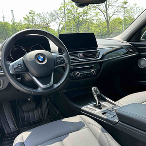 <span class=keywords><strong>Voiture</strong></span> d'<span class=keywords><strong>occasion</strong></span> BMW Série 1 2023 120i M <span class=keywords><strong>Sport</strong></span> Berline Essence Luxe Haute Qualité Conduite à Gauche Bon État - Product Image 6