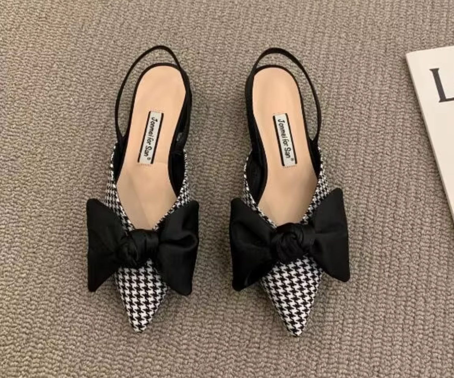 Design a griglia Nero