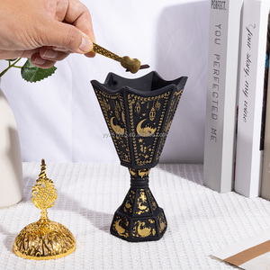 Bruciatore di incenso in resina per Ramadan con coperchio in metallo, luce decorativa islamica da tavolo per Eid <span class=keywords><strong>Mubarak</strong></span> - Product Image 3
