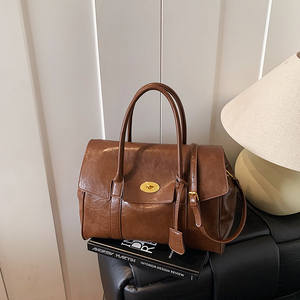 Sac Marron Rétro 2026 Nouveau Style Tendance Grande Capacité Sac Bandoulière Sac à Main Haut de Gamme pour Femme Sac Fourre-tout - Product Image 1