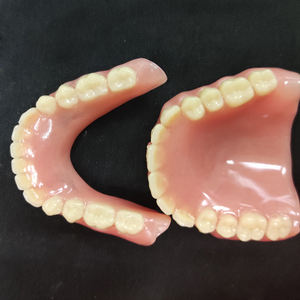 Ensemble complet de dentiers Valplast Dents artificielles flexibles Produits dentaires amovibles durables et abordables - Product Image 4