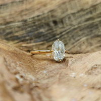 Anillo de Compromiso con Diamante Cultivado en Laboratorio de 1 Quilate, Corte Oval, Corte Catedral, Banda Lisa, Oro Sólido de 14K/18K, Certificado IGI, CVD/HPHT, Personalizado