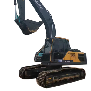 Excavatrice d'occasion Volvo EC240LC 24T de construction suédoise | Pelle hydraulique durable pour les projets utilitaires - Product Image 1