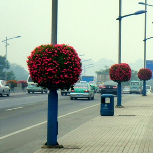 Pot de fleurs suspendu pour lampadaire, décoration de jardin, pour fleurs/plantes vertes, noir, moderne, recyclé - Product Image 1