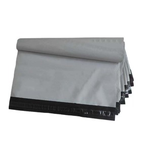 Bolsas de Envío Blancas Resistentes a Desgarros de 60 Micras para Zapatos y Ropa - Product Image 1