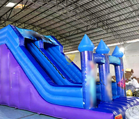Château gonflable pour enfants avec toboggan et mur d'escalade pour fêtes et événements intérieurs/extérieurs, location